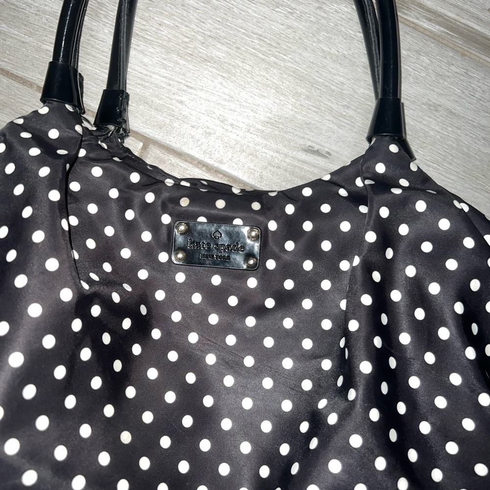 Kate Spade Travel Tote - Picture 5 of 16